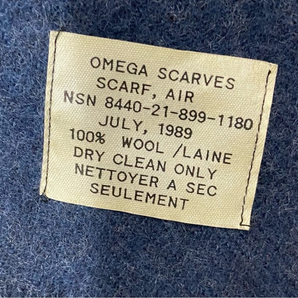 Omega Scarves vintage 100% wool men blue fringed edged scarf. Unisex. Used. - Picture 8 of 9